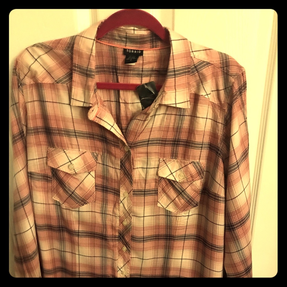 Attractive Pink, White & Black Plaid Top